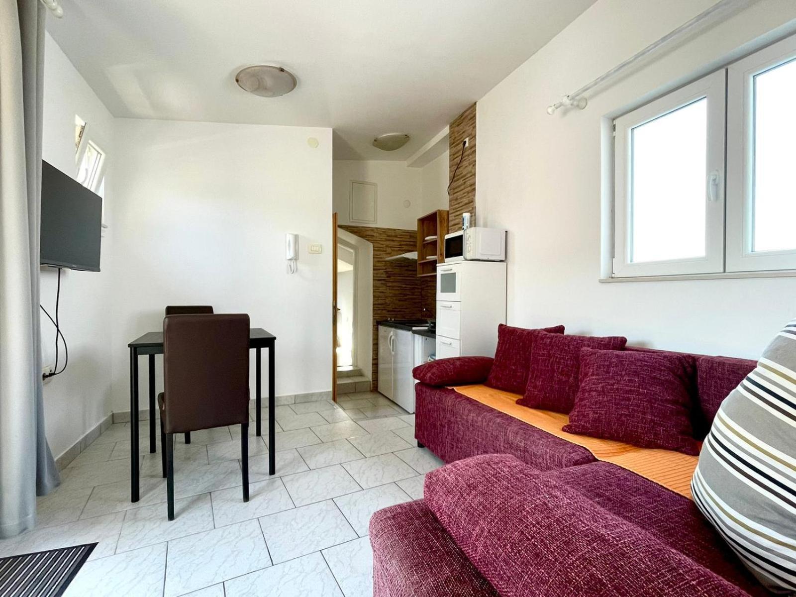 Apartmani Mauro Sa Terasom Crikvenica Exterior foto
